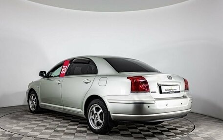 Toyota Avensis III рестайлинг, 2005 год, 680 000 рублей, 6 фотография