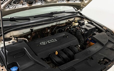 Toyota Avensis III рестайлинг, 2005 год, 680 000 рублей, 24 фотография