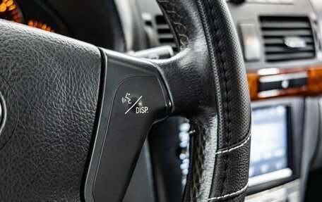 Toyota Avensis III рестайлинг, 2005 год, 680 000 рублей, 19 фотография