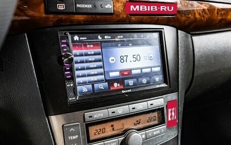 Toyota Avensis III рестайлинг, 2005 год, 680 000 рублей, 22 фотография