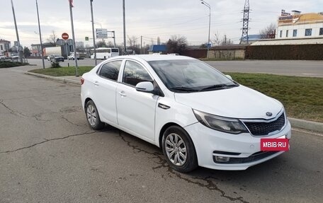 KIA Rio III рестайлинг, 2017 год, 700 000 рублей, 2 фотография