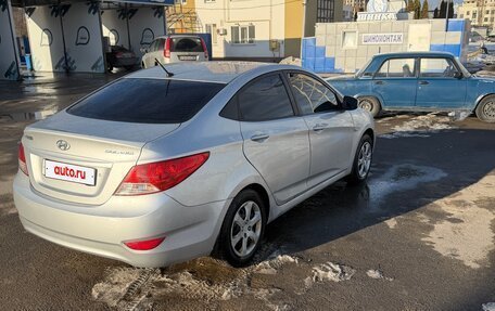Hyundai Solaris II рестайлинг, 2011 год, 650 000 рублей, 6 фотография