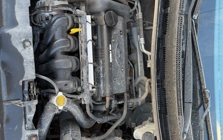 Hyundai Solaris II рестайлинг, 2011 год, 650 000 рублей, 10 фотография