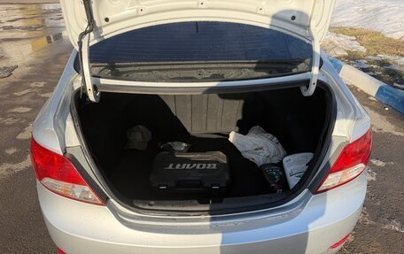 Hyundai Solaris II рестайлинг, 2011 год, 650 000 рублей, 11 фотография