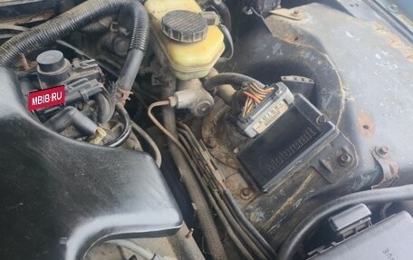 Lincoln Mark VIII, 1993 год, 600 000 рублей, 37 фотография