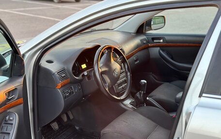 Toyota Avensis III рестайлинг, 2007 год, 900 000 рублей, 5 фотография