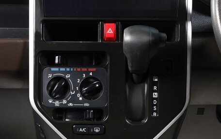 Toyota Roomy I, 2021 год, 1 029 000 рублей, 15 фотография