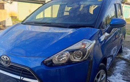 Toyota Sienta II, 2017 год, 1 350 000 рублей, 3 фотография