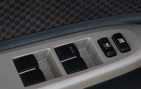 Toyota Yaris III рестайлинг, 2007 год, 559 000 рублей, 9 фотография