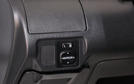 Toyota Yaris III рестайлинг, 2007 год, 559 000 рублей, 10 фотография