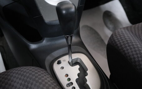 Toyota Yaris III рестайлинг, 2007 год, 559 000 рублей, 16 фотография