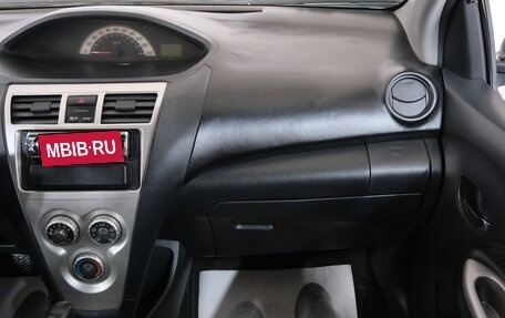 Toyota Yaris III рестайлинг, 2007 год, 559 000 рублей, 17 фотография