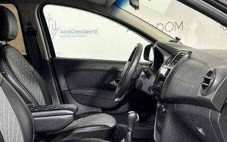 Renault Logan II, 2018 год, 857 000 рублей, 9 фотография