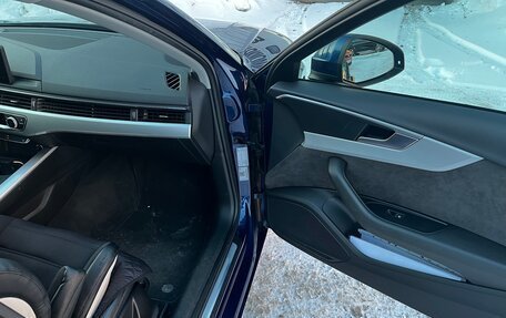 Audi A4, 2017 год, 1 990 000 рублей, 9 фотография