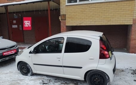 Peugeot 107 I рестайлинг, 2012 год, 515 000 рублей, 3 фотография