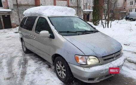 Toyota Sienna I, 2001 год, 455 555 рублей, 10 фотография