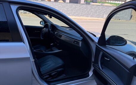 BMW 3 серия, 2008 год, 700 000 рублей, 13 фотография