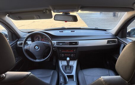 BMW 3 серия, 2008 год, 700 000 рублей, 17 фотография