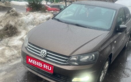 Volkswagen Polo VI (EU Market), 2015 год, 1 050 000 рублей, 8 фотография