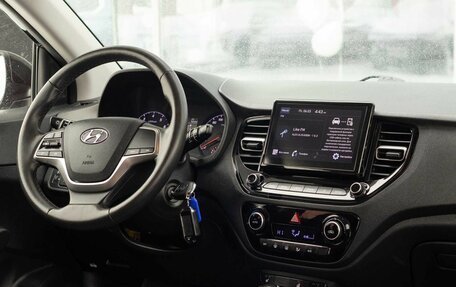 Hyundai Solaris II рестайлинг, 2021 год, 1 455 000 рублей, 10 фотография