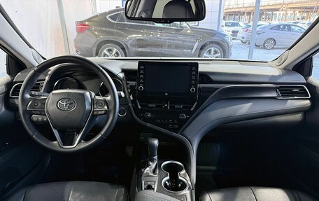 Toyota Camry, 2021 год, 3 799 000 рублей, 11 фотография