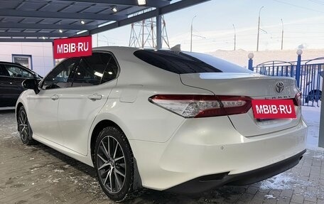 Toyota Camry, 2021 год, 3 799 000 рублей, 3 фотография