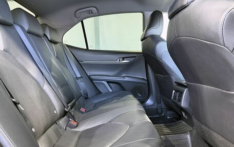 Toyota Camry, 2021 год, 3 799 000 рублей, 13 фотография