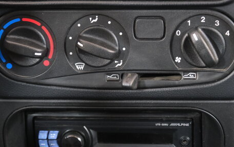 Chevrolet Niva I рестайлинг, 2015 год, 899 000 рублей, 14 фотография