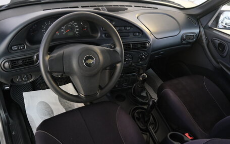 Chevrolet Niva I рестайлинг, 2015 год, 899 000 рублей, 10 фотография