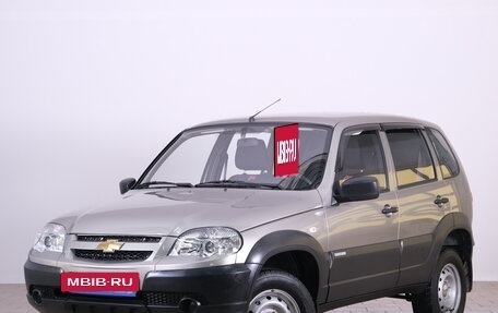 Chevrolet Niva I рестайлинг, 2015 год, 899 000 рублей, 4 фотография