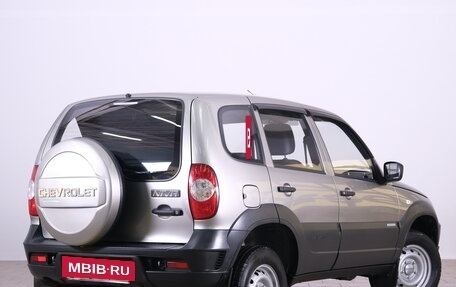 Chevrolet Niva I рестайлинг, 2015 год, 899 000 рублей, 7 фотография