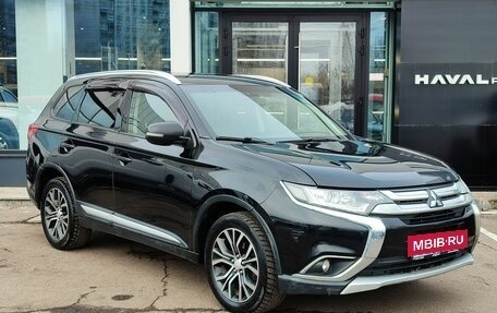 Mitsubishi Outlander III рестайлинг 3, 2015 год, 1 462 000 рублей, 3 фотография