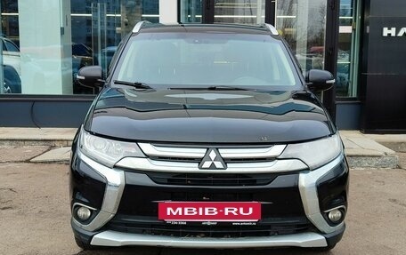 Mitsubishi Outlander III рестайлинг 3, 2015 год, 1 462 000 рублей, 2 фотография