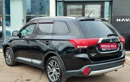 Mitsubishi Outlander III рестайлинг 3, 2015 год, 1 462 000 рублей, 7 фотография