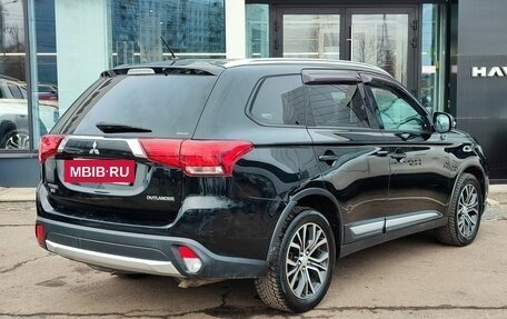 Mitsubishi Outlander III рестайлинг 3, 2015 год, 1 462 000 рублей, 5 фотография