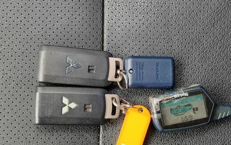 Mitsubishi Outlander III рестайлинг 3, 2015 год, 1 462 000 рублей, 21 фотография