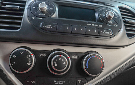 KIA Picanto II, 2011 год, 819 000 рублей, 13 фотография