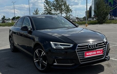 Audi A4, 2019 год, 3 000 000 рублей, 1 фотография