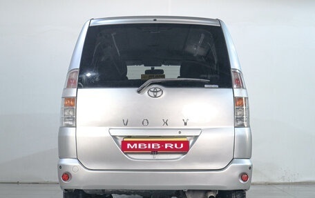 Toyota Voxy II, 2003 год, 1 149 000 рублей, 6 фотография