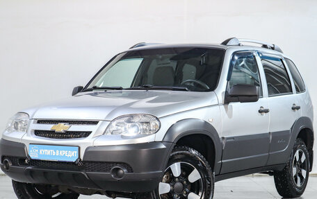 Chevrolet Niva I рестайлинг, 2018 год, 859 000 рублей, 4 фотография