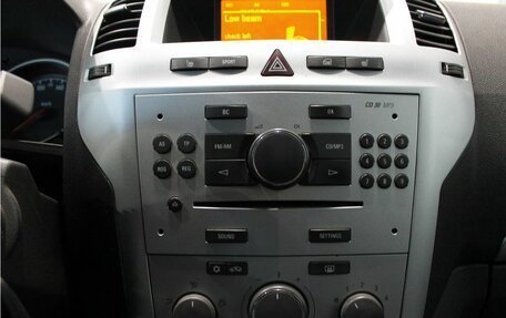 Opel Zafira B, 2010 год, 850 000 рублей, 18 фотография