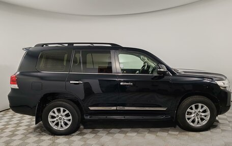 Toyota Land Cruiser 200, 2015 год, 4 800 000 рублей, 4 фотография