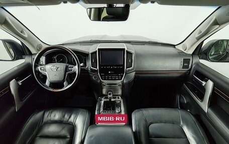 Toyota Land Cruiser 200, 2015 год, 4 800 000 рублей, 14 фотография