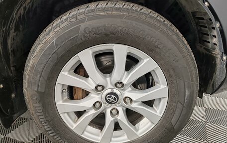 Toyota Land Cruiser 200, 2015 год, 4 800 000 рублей, 18 фотография