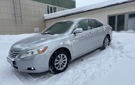 Toyota Camry, 2007 год, 1 100 000 рублей, 1 фотография