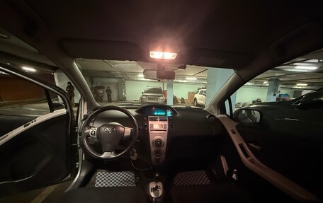 Toyota Yaris III рестайлинг, 2007 год, 620 000 рублей, 16 фотография