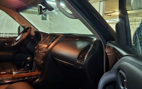 Infiniti QX56, 2011 год, 2 500 000 рублей, 21 фотография