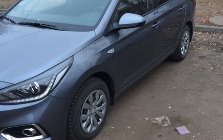 Hyundai Solaris II рестайлинг, 2018 год, 1 550 000 рублей, 2 фотография