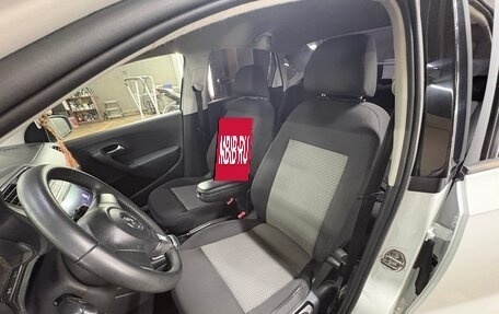 Volkswagen Polo VI (EU Market), 2014 год, 800 000 рублей, 11 фотография