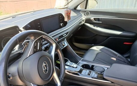 Hyundai Sonata VIII, 2020 год, 2 300 000 рублей, 4 фотография